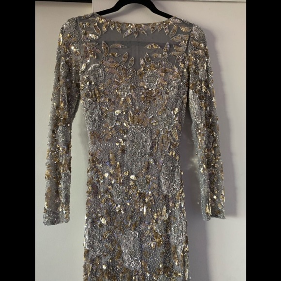 Beautiful silver sequined dress - Picture 4 of 7